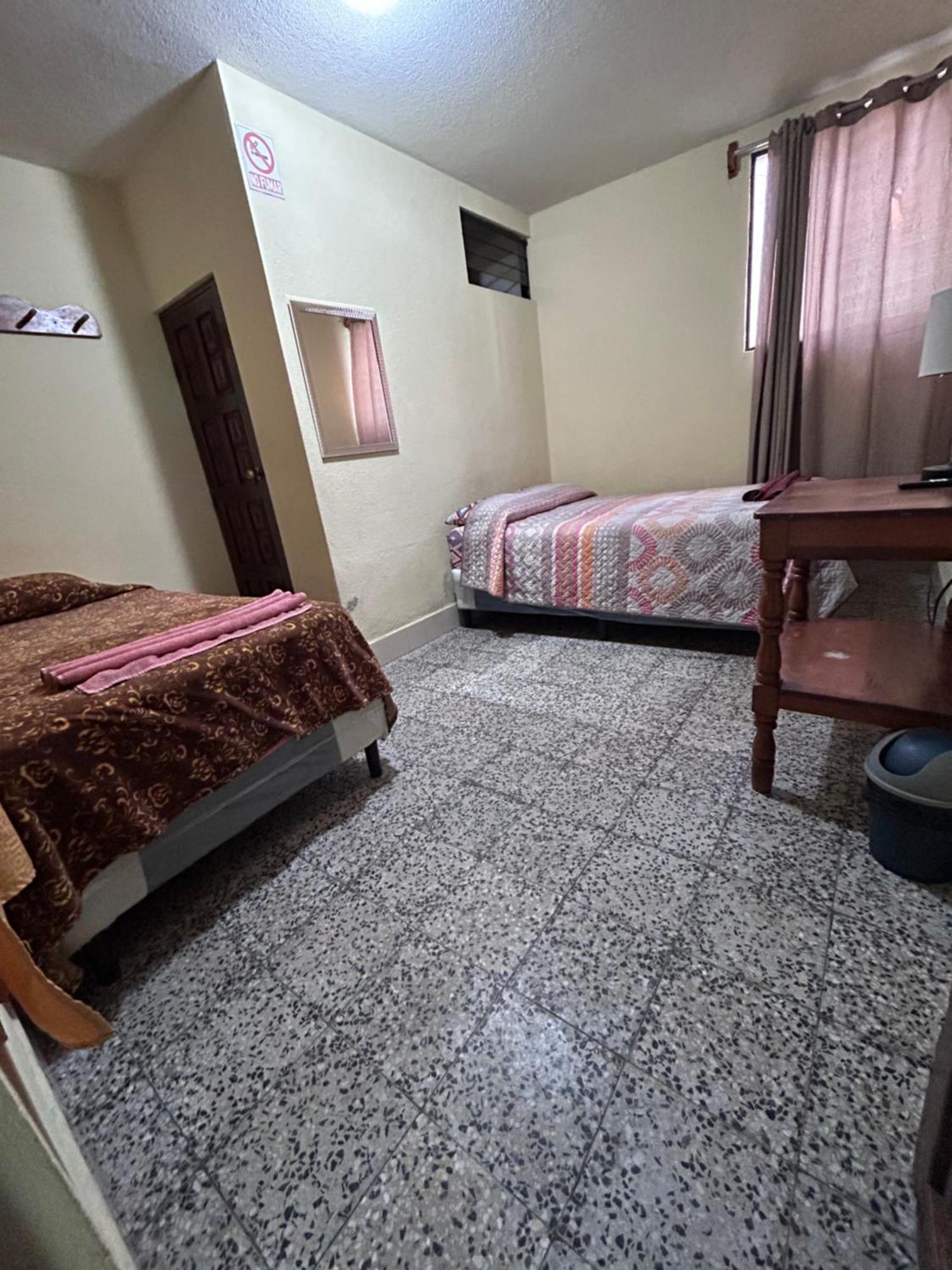 Hostal Sweet Dreams Panajachel Exterior foto